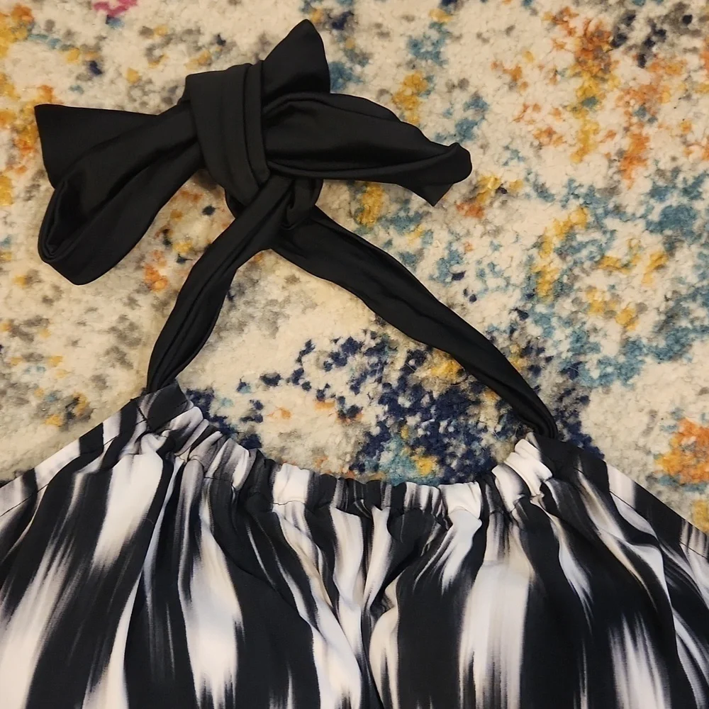 Liz Claiborne SZ 20 2 Piece Black/White Swimsuit - Picture 4 of 9